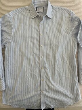Charles Tyrwhitt Men's Blue and White Striped Dress Shirt